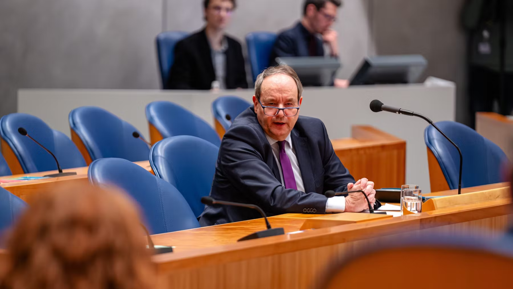 Hans Vijlbrief (D66) 'pleit voor een concrete lijst' met projecten waar het nu spaak loopt. Beeld: Orange Pictures / Shutterstock