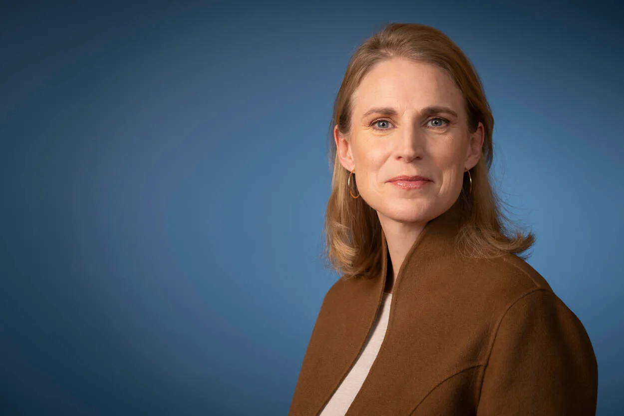 Den Haag, 17-02-2026
Elanor Boekholt-O’Sullivan,
minister van Volkshuisvesting en Ruimtelijke Ordening
Foto Martijn Beekman en Valerie Kuypers